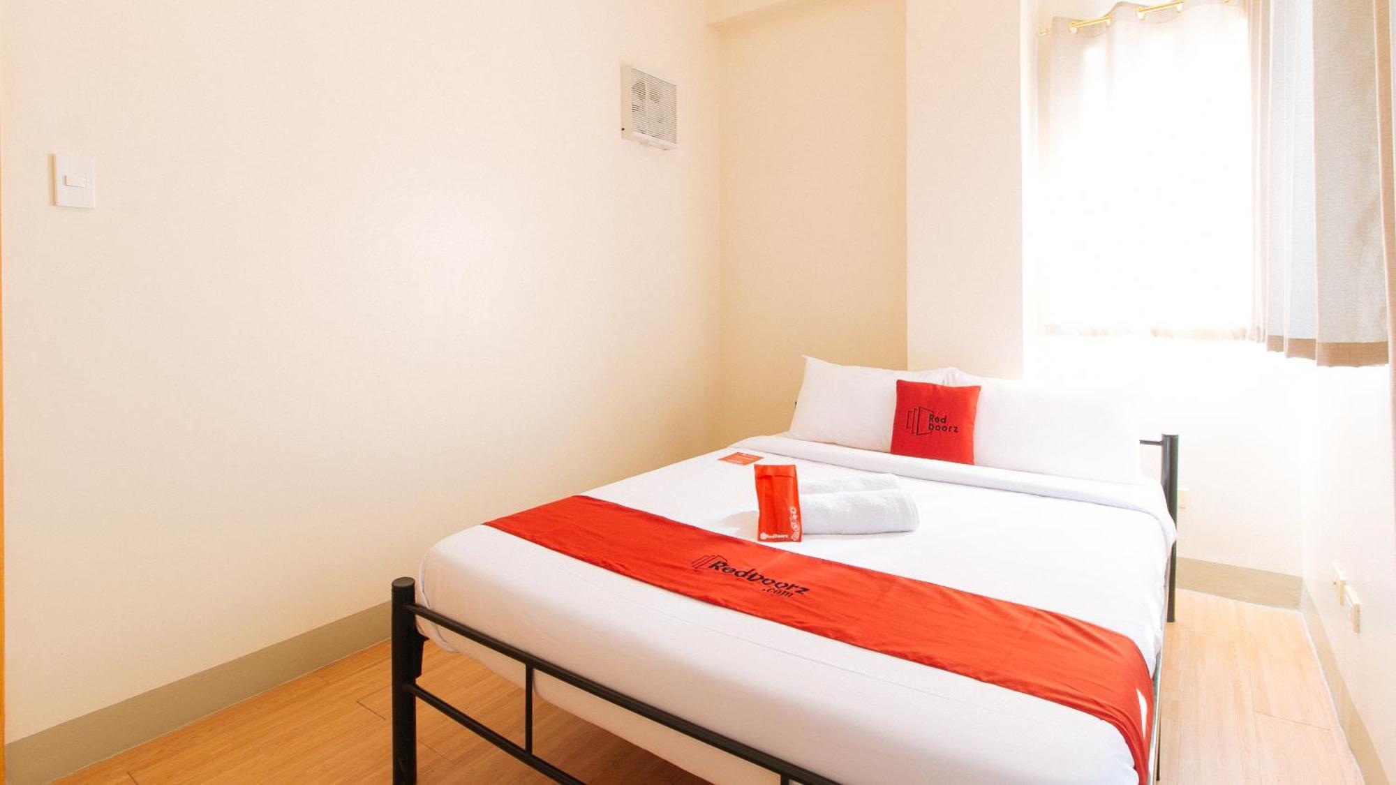 Reddoorz Plus At Alpina Heights Paranaque Paranaque City Exterior photo
